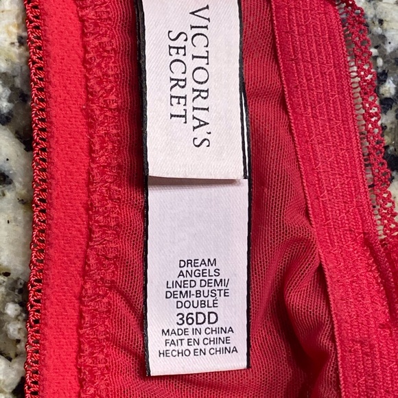 Victoria’s Secret Bra 36DD NWOT - Picture 2 of 5